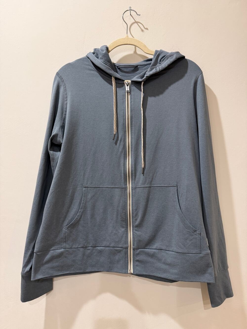 Vuori Halo Performance Hoodie 2.0 Womens XL Blue Athletic Sweatshirt